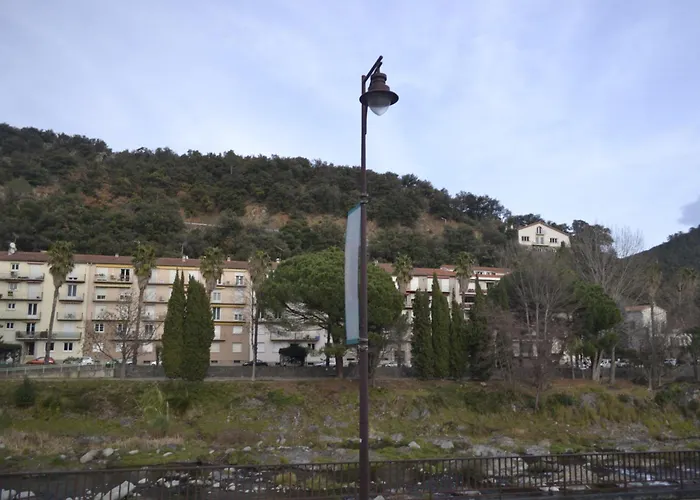 公寓 Rez-de-jardin Proche Du Centre Et De La Cure